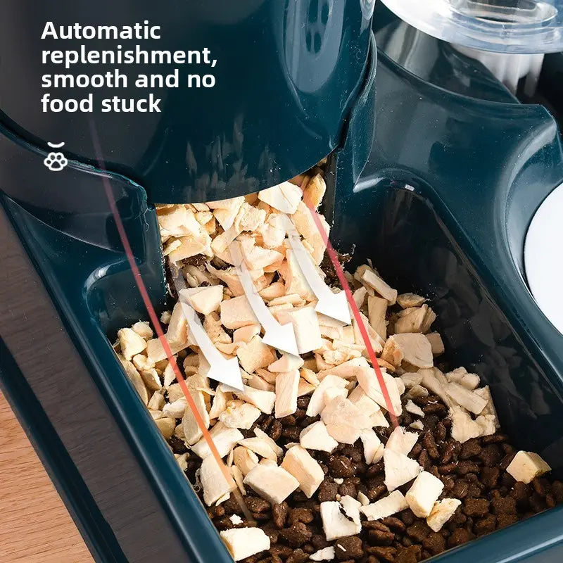 Pet food dispenser with dry kibble inside, labeled 'Automatic replenishment, smooth and no food stuck'.